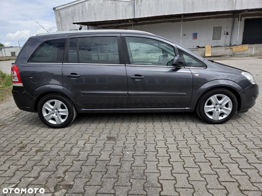 Opel Zafira 1.8 Design Edition - 4