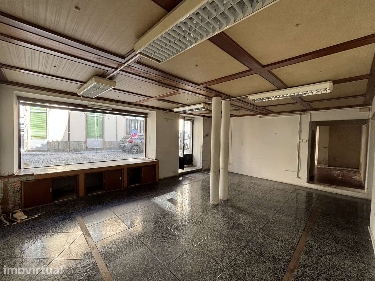 Loja, 100 m², Tondela e Nandufe - Grande imagem: 3/28