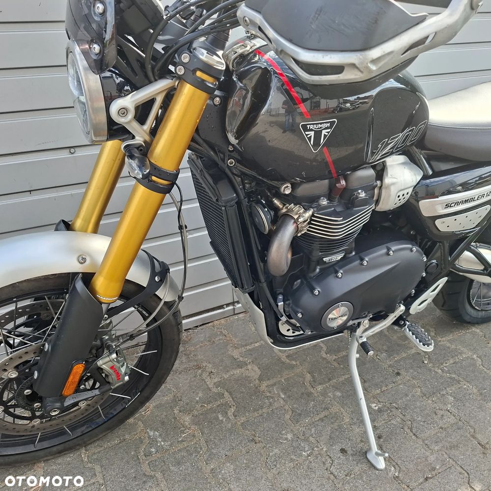 Triumph Scrambler - 12