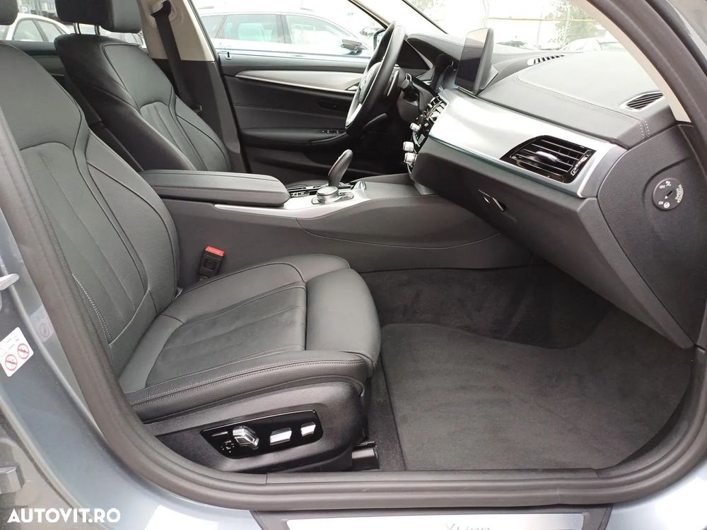 BMW Seria 5 530e xDrive Aut. Luxury Line - 27