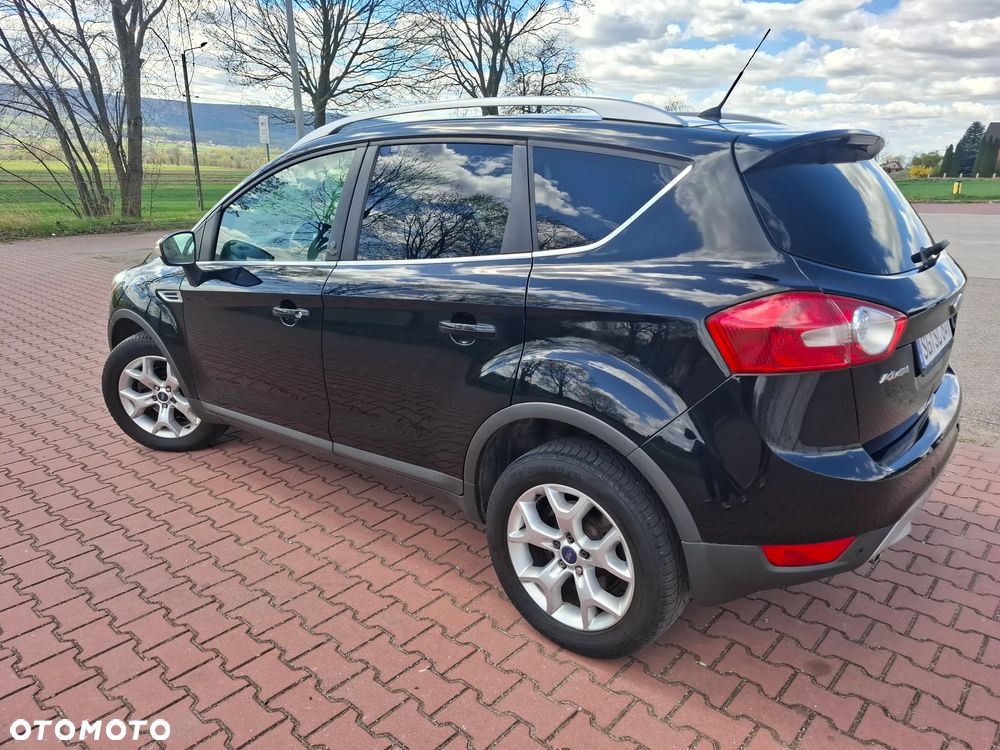 Ford Kuga 2.0 TDCi 2x4 Titanium - 17