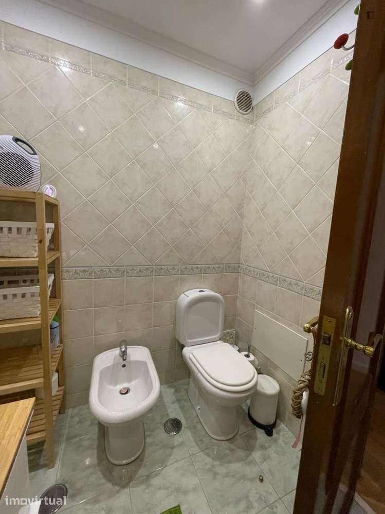 Quarto - localizado em Lisbon - Grande imagem: 4/10