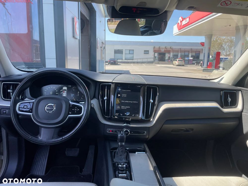 Volvo XC 60 D5 SCR AWD Momentum - 16