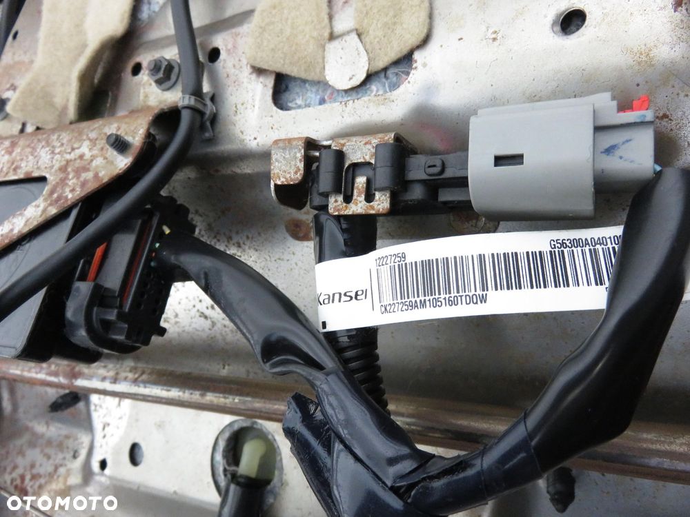 FOTEL PASAŻERA NISSAN PATHFINDER III R51 - 2