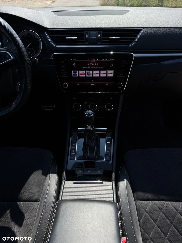 Skoda Superb 2.0 TSI 4x4 Sportline DSG - 16