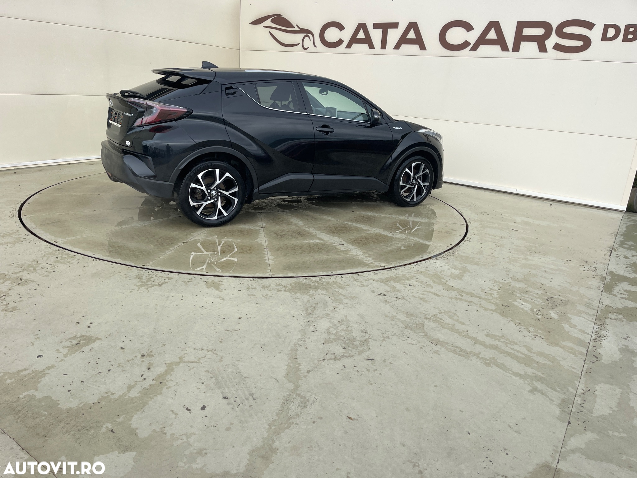 Toyota C-HR Hybrid Club - 20