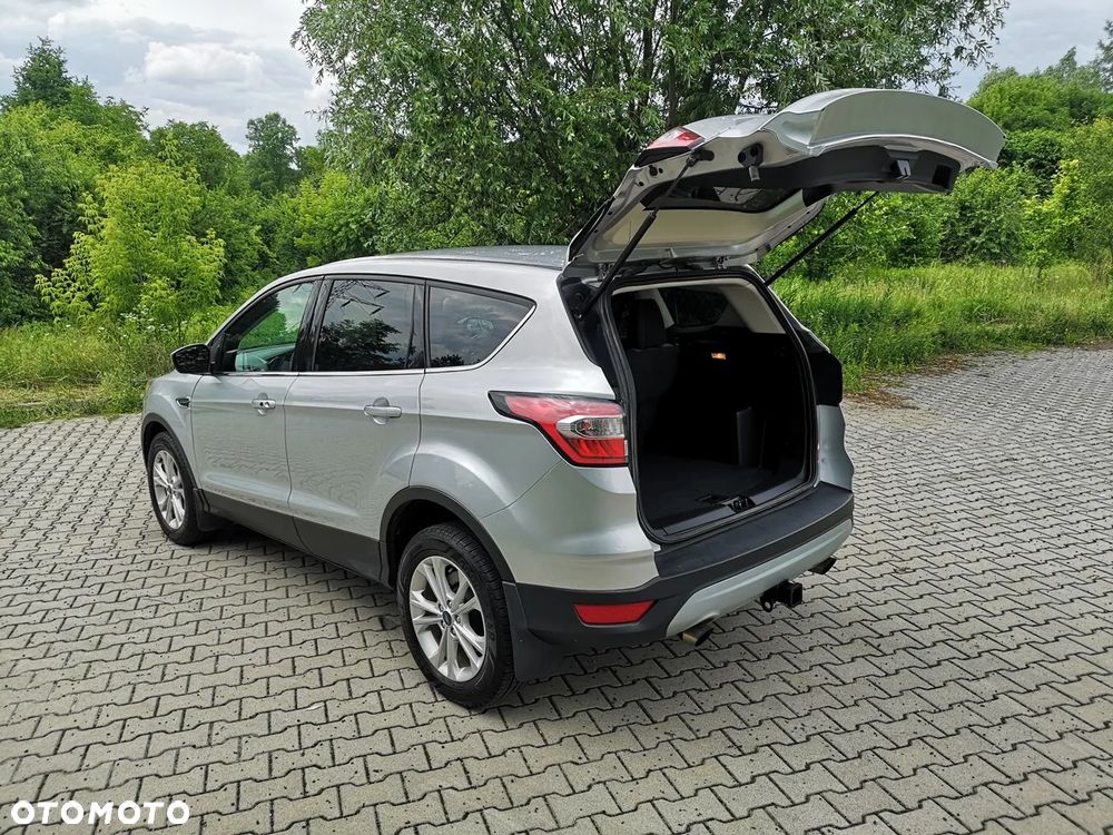 Ford Kuga 1.5 EcoBoost 4WD Titanium Plus - 25
