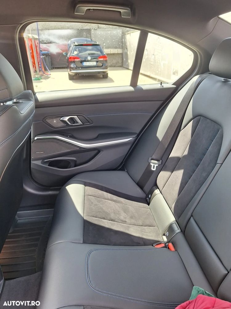 BMW Seria 3 320d xDrive AT MHEV - 15