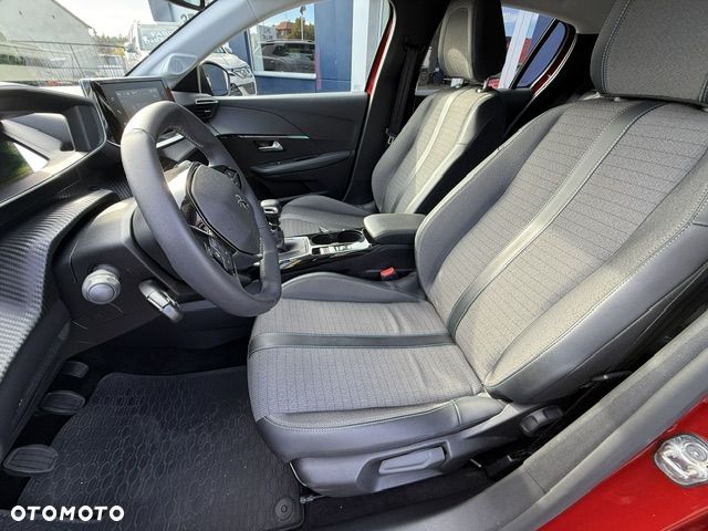 Peugeot 208 - 24