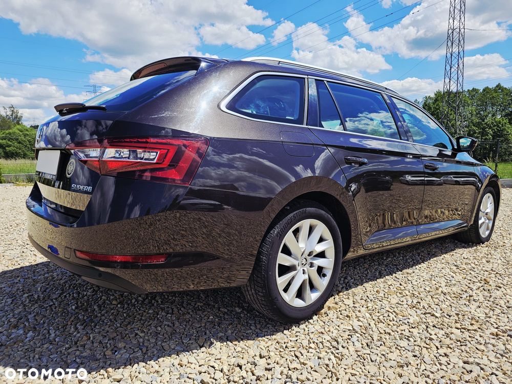 Skoda Superb 2.0 TDI DSG Ambition - 12