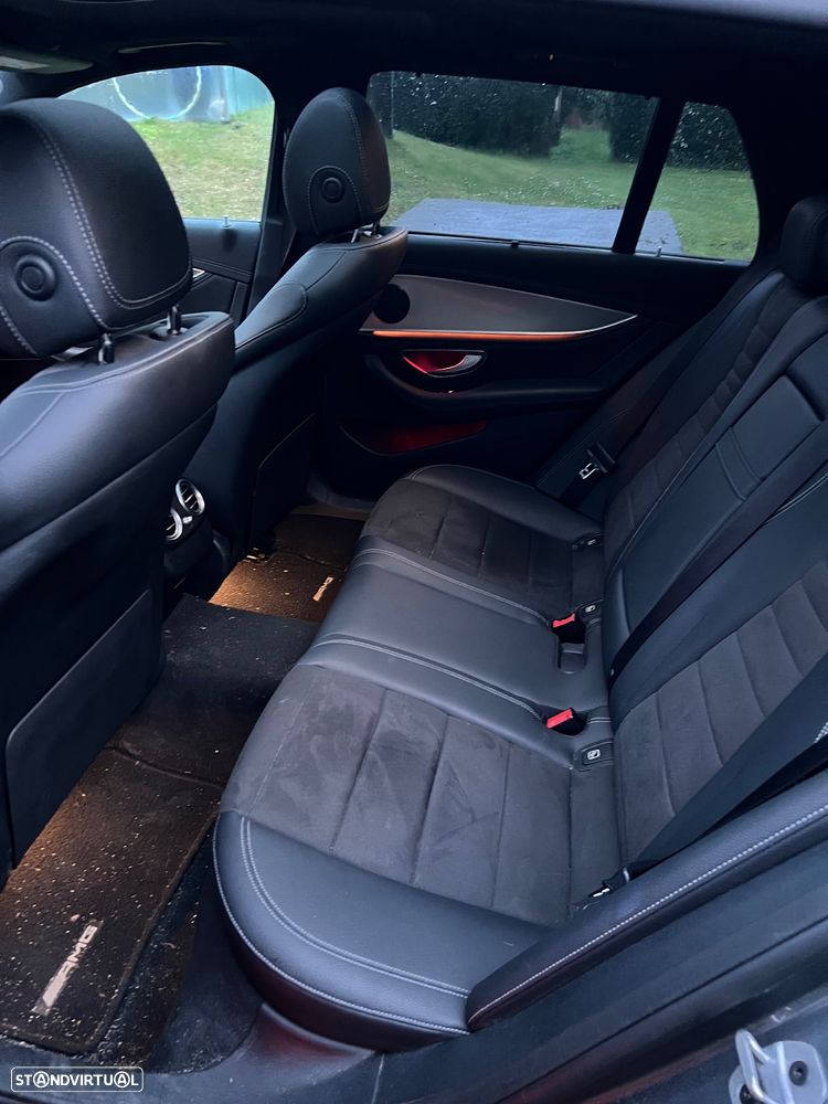 Mercedes-Benz E 300 - 4