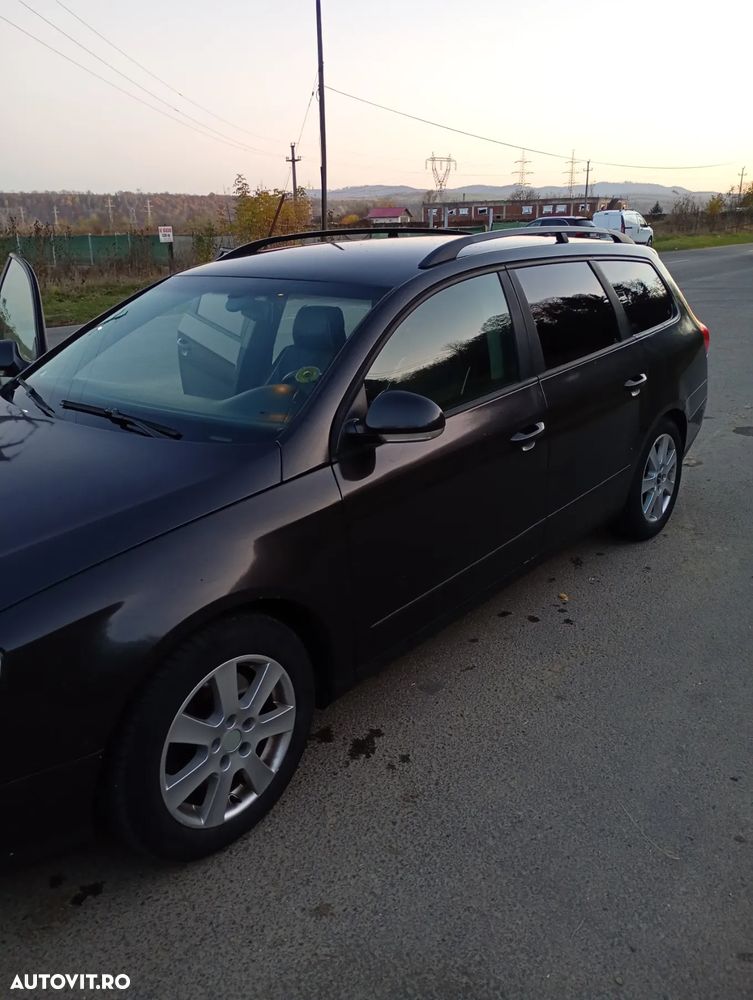 Volkswagen Passat Variant 2.0 TDI DPF Comfortline Blue Motion Technology - 4