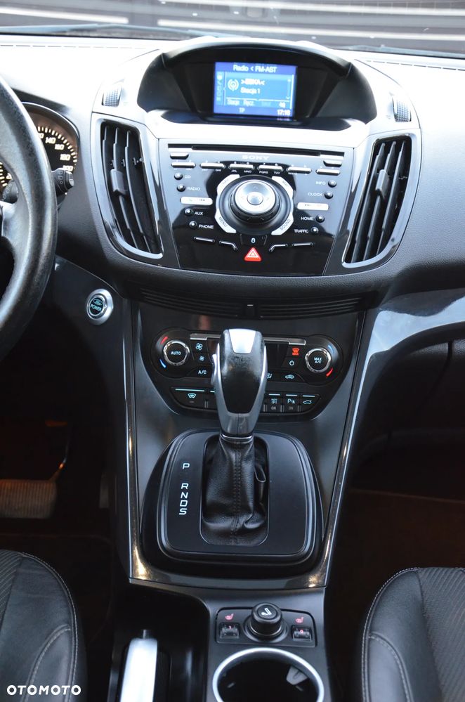 Ford Kuga 2.0 TDCi 4x4 Titanium - 29