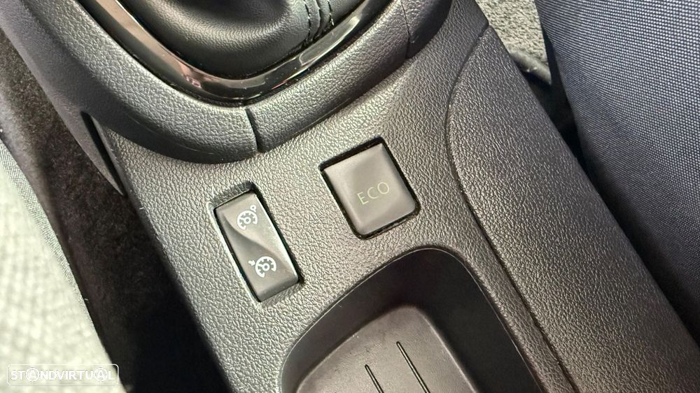 Renault Clio 0.9 TCe Limited Edition - 36