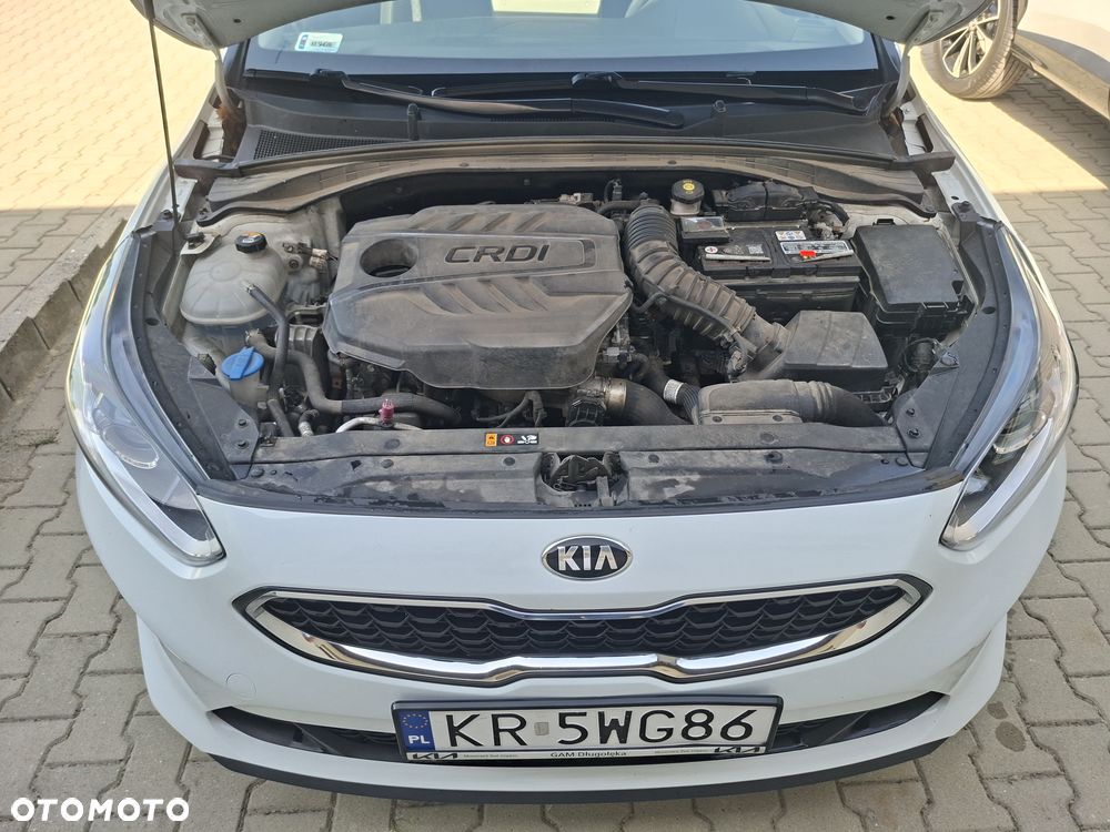 Kia Ceed 1.6 CRDi mHEV L - 3
