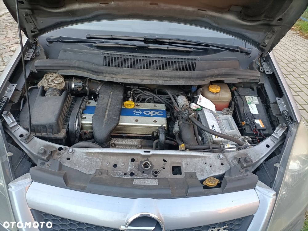 Opel Zafira - 9