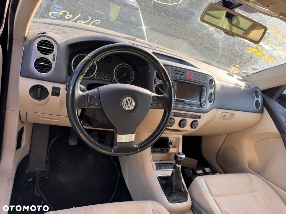 Volkswagen Tiguan - 6