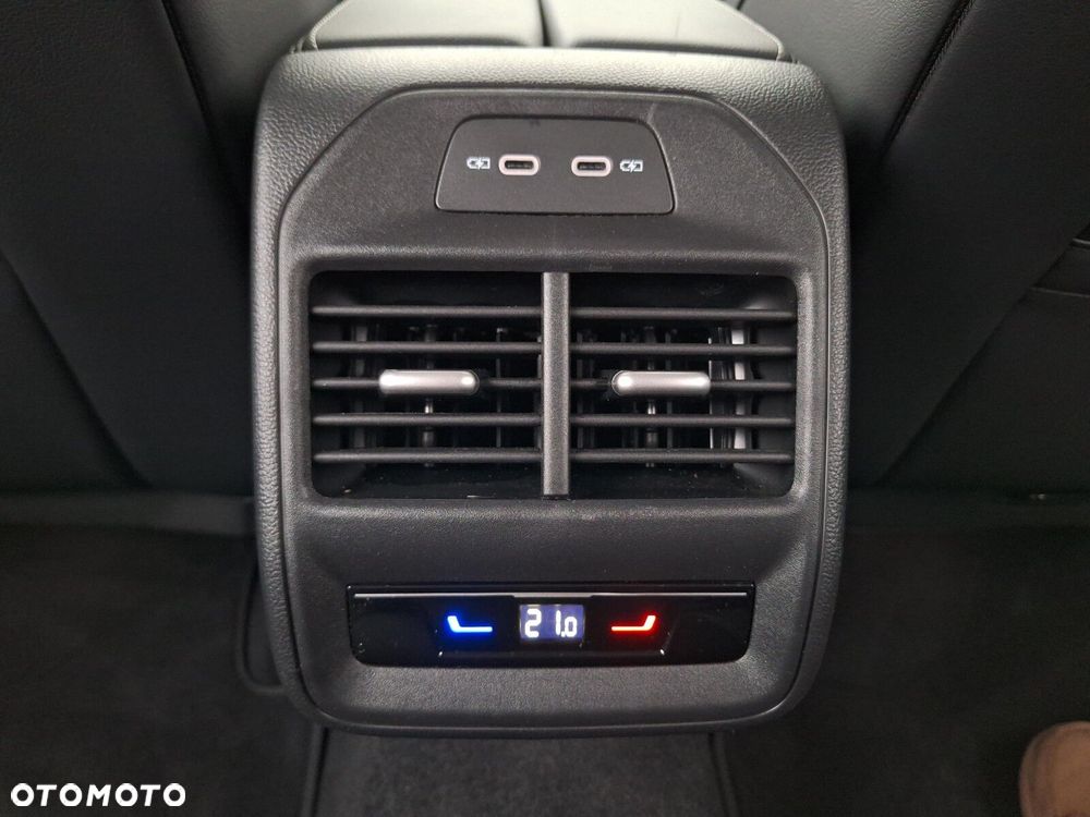 Volkswagen Passat Variant 1.5 TSI EVO Business DSG - 17