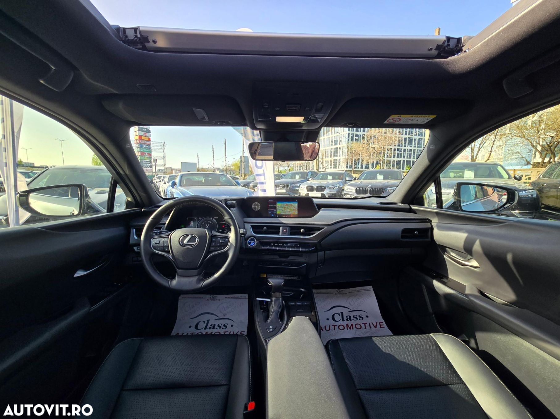 Lexus UX 250h Luxury Line - 6