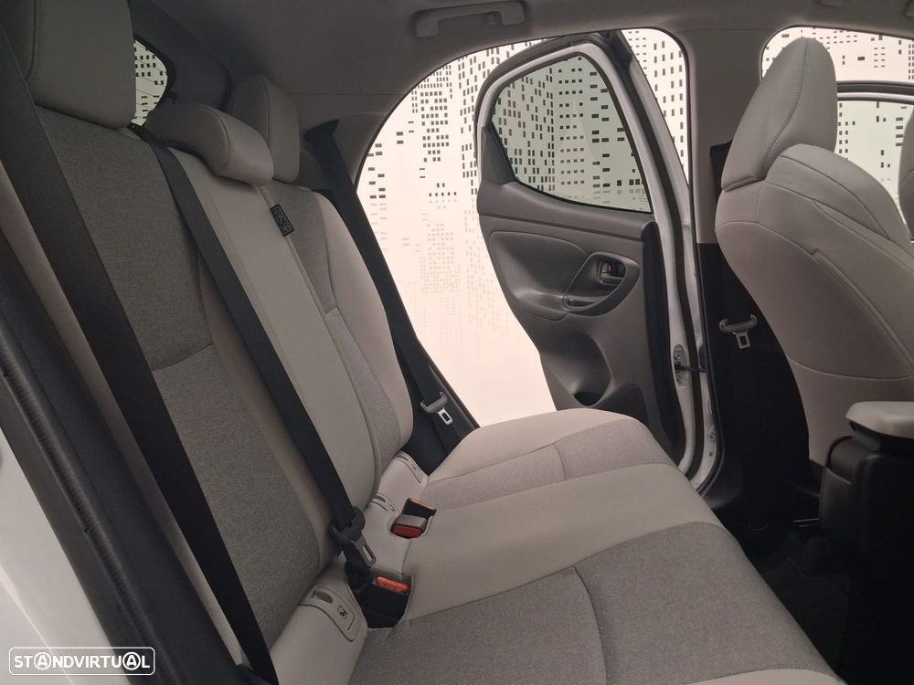 Toyota Yaris 1.5 HDF Luxury - 14