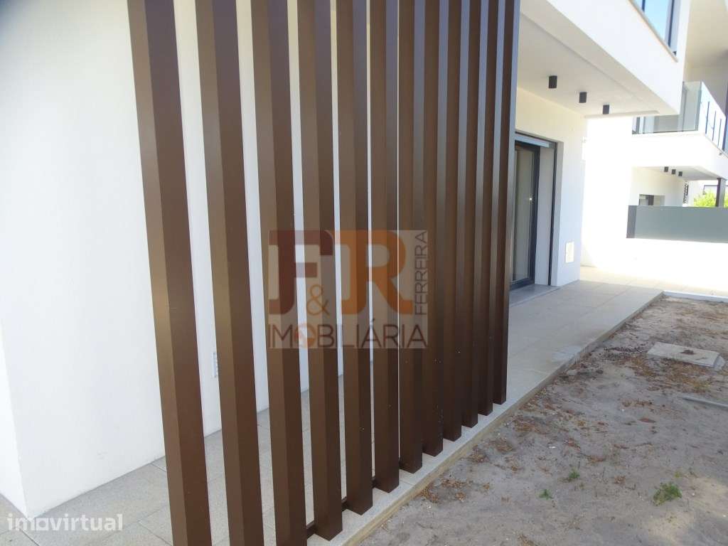 PRONTA!! Moradia Duplex T4 com Garagem, Quinta das laranjeiras Fern... - Grande imagem: 3/50