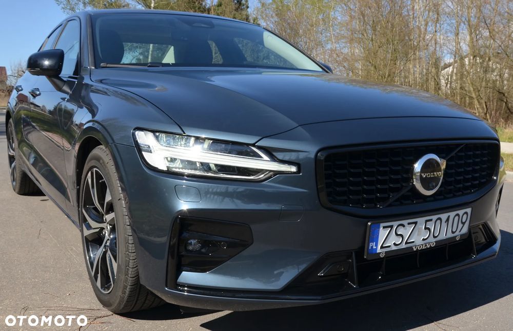 Volvo S60 B5 B R-Design - 12