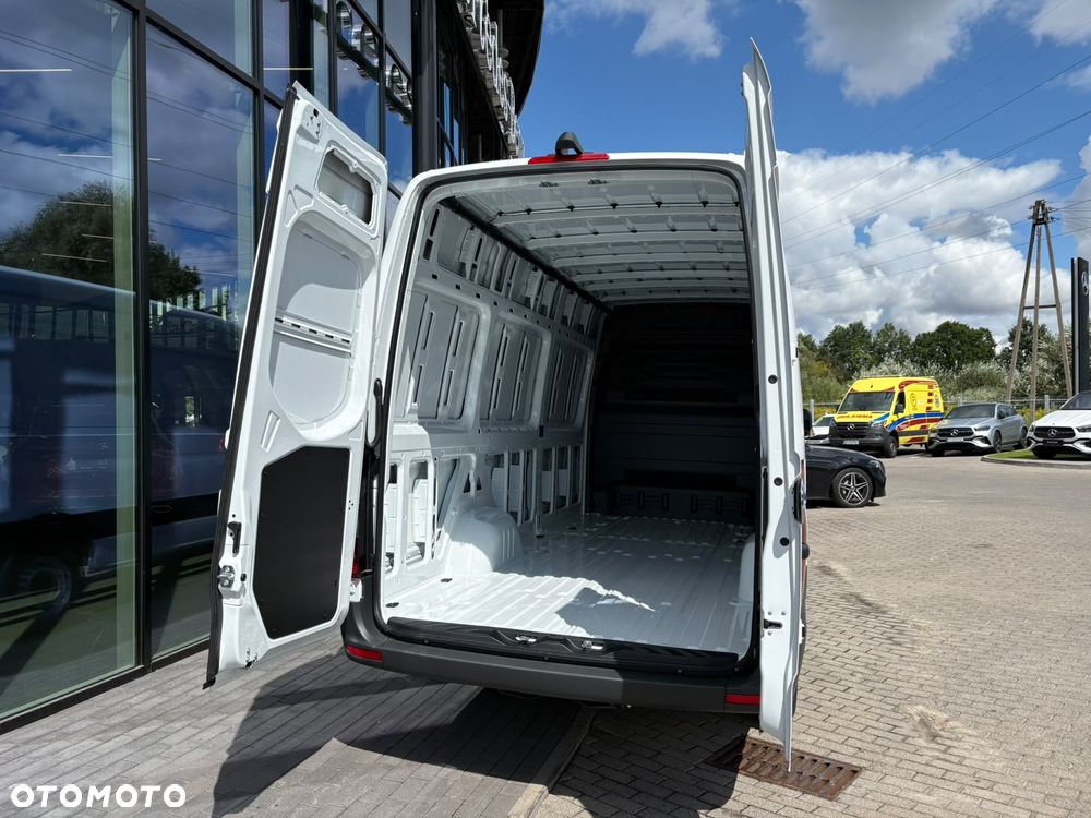 Mercedes-Benz Sprinter - 8