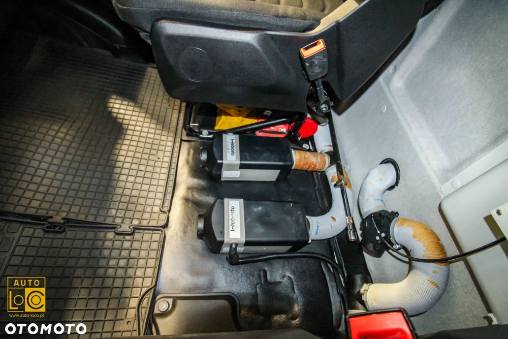 Iveco DAILY CHŁODNIA + MROŹNIA + AGREGAT x 2 + AUTOMAT - 25