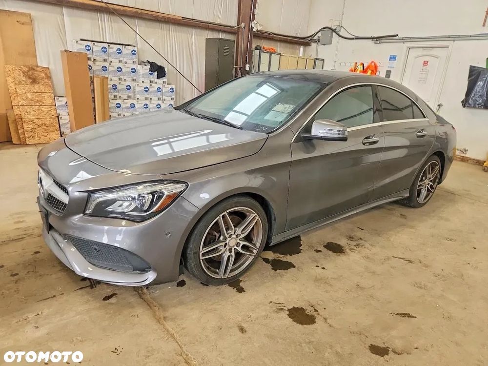 Mercedes-Benz CLA 250 4Matic 7G-DCT AMG Line - 1