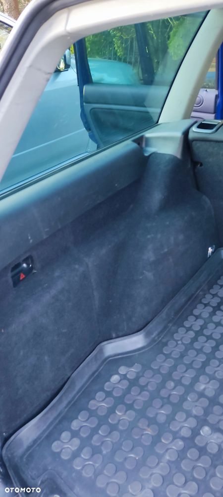 Volkswagen Passat 1.6 Basis - 34