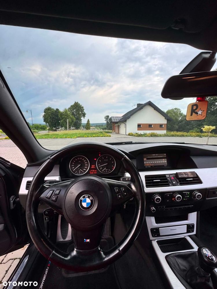 BMW Seria 5 525i - 14