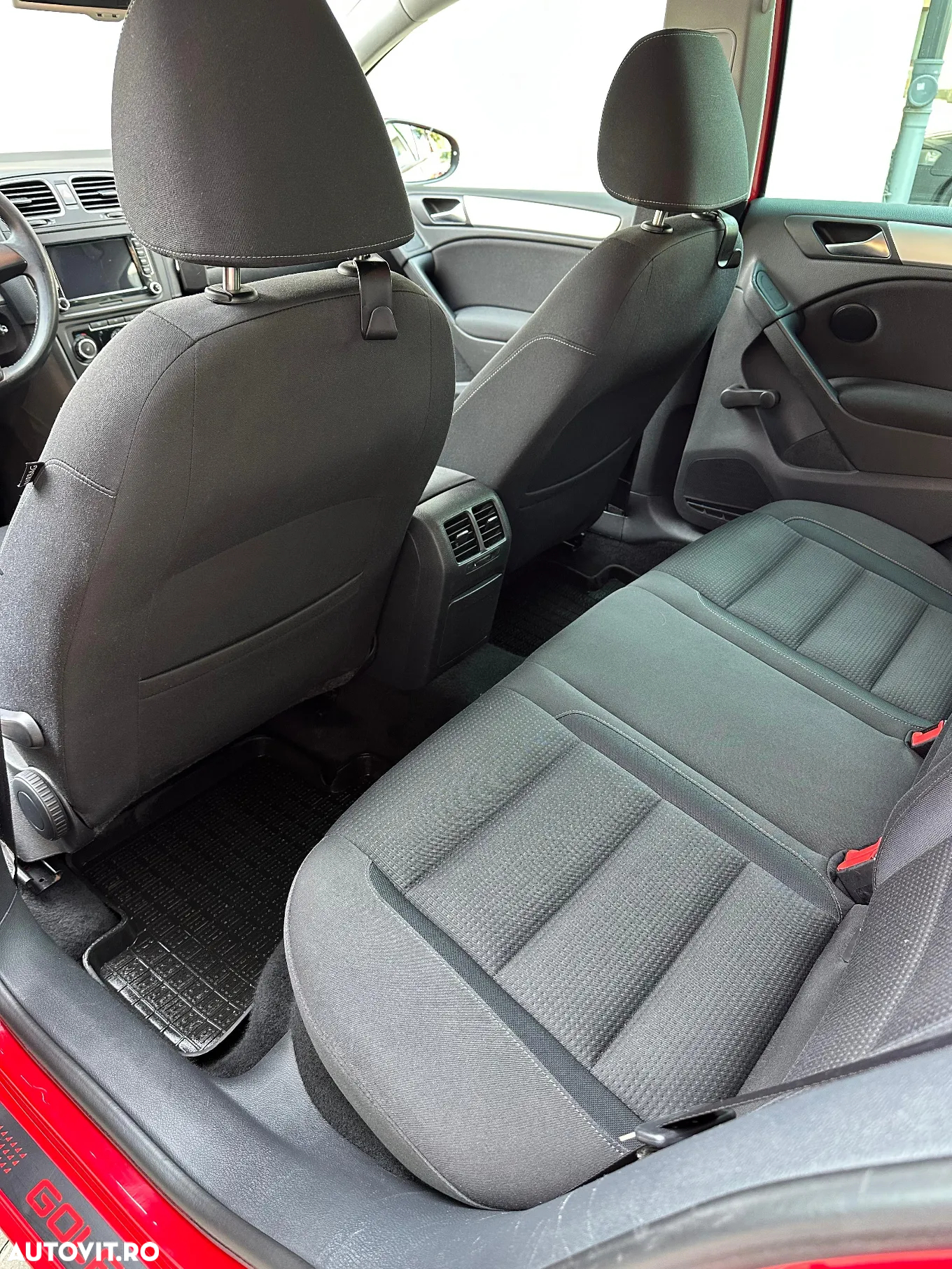 Volkswagen Golf 2.0 TDI DPF Comfortline - 8