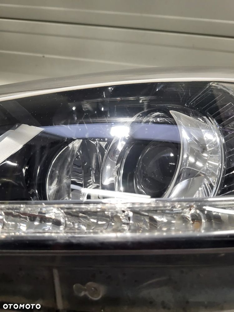 KIA Ceed II SOCZEWKA Z LED KOMPLET LAMP PRZEDNICH 92102-A2220 - 2