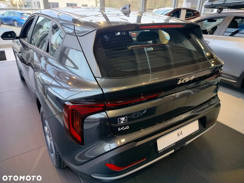 Kia K4 - 5