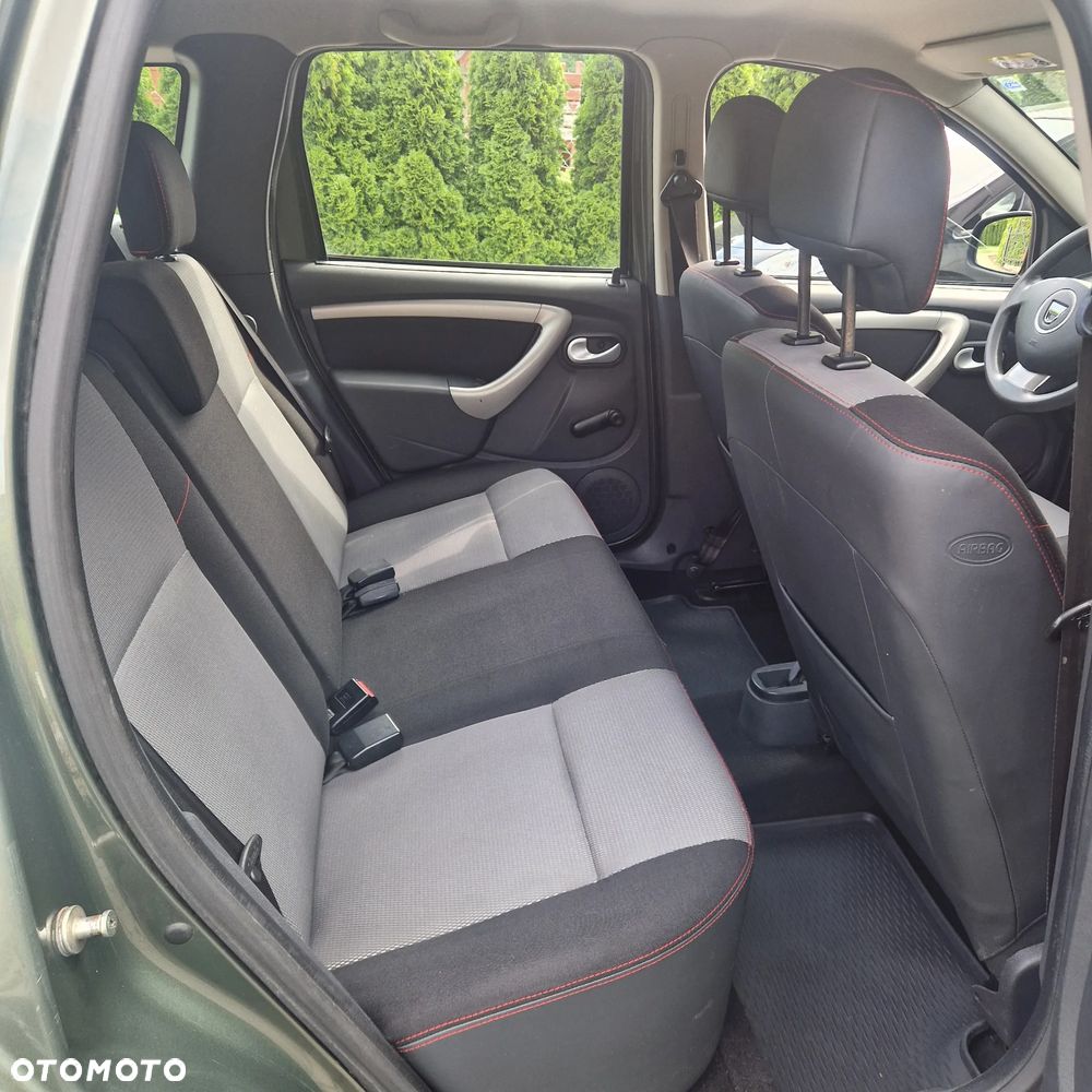 Dacia Duster 1.6 Laureate 4x4 - 5