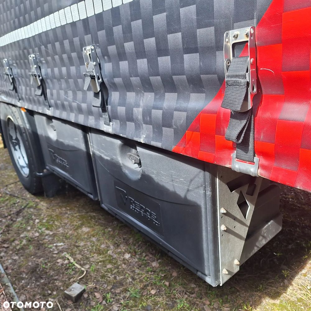 DAF CF 320 - 9