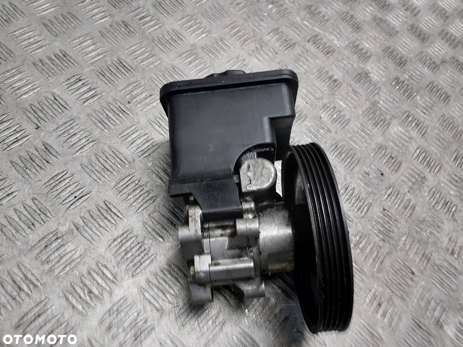 POMPA WSPOMAGANIA BMW E39 520D M47 - 5