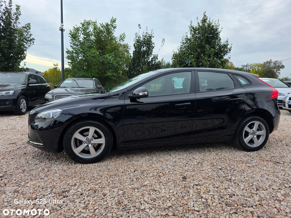 Volvo V40 D2 Momentum - 21