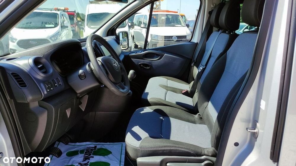 Opel Vivaro - 6