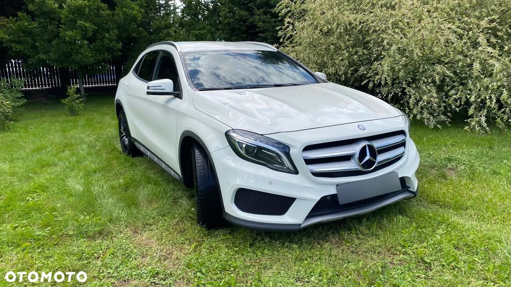Mercedes-Benz GLA - 3