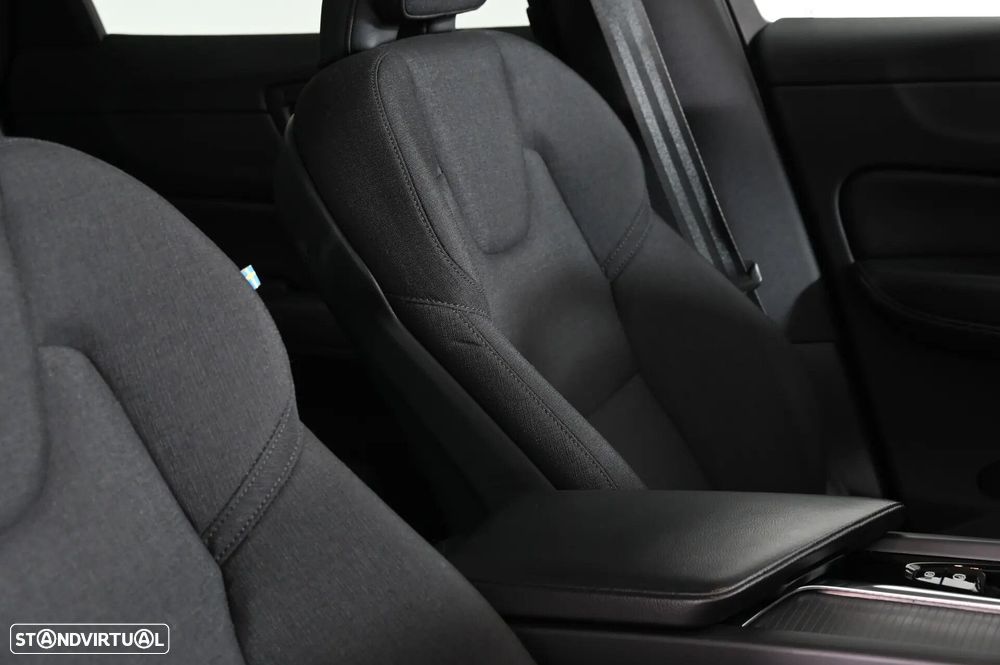 Volvo XC 60 2.0 T6 PHEV Inscription Expression AWD - 28