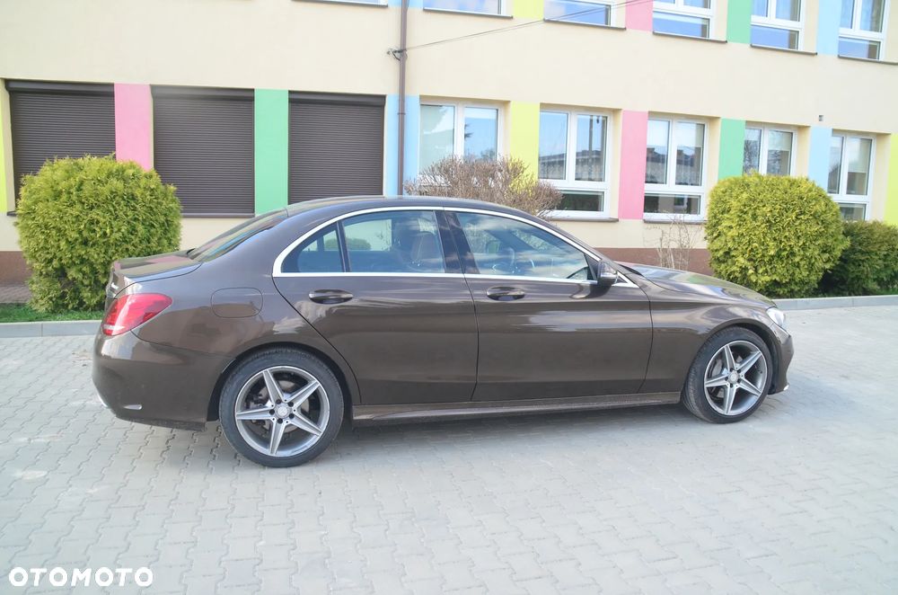Mercedes-Benz Klasa C 200 4Matic 7G-TRONIC AMG Line - 8