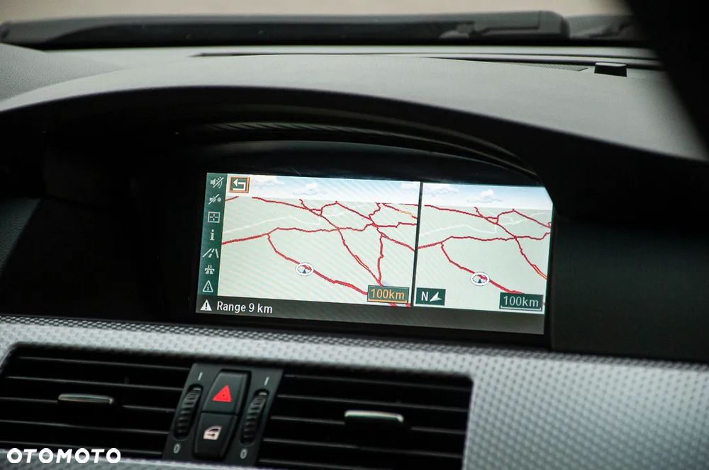 BMW Seria 5 530i SMG - 32