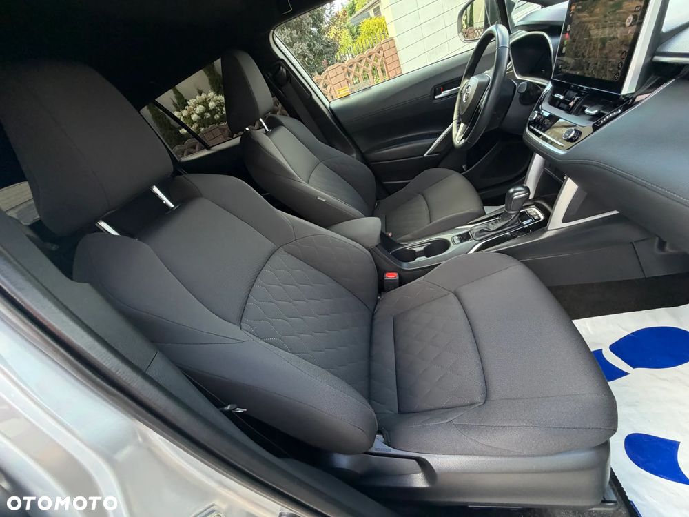 Toyota Corolla Cross 2.0 Hybrid Comfort - 14