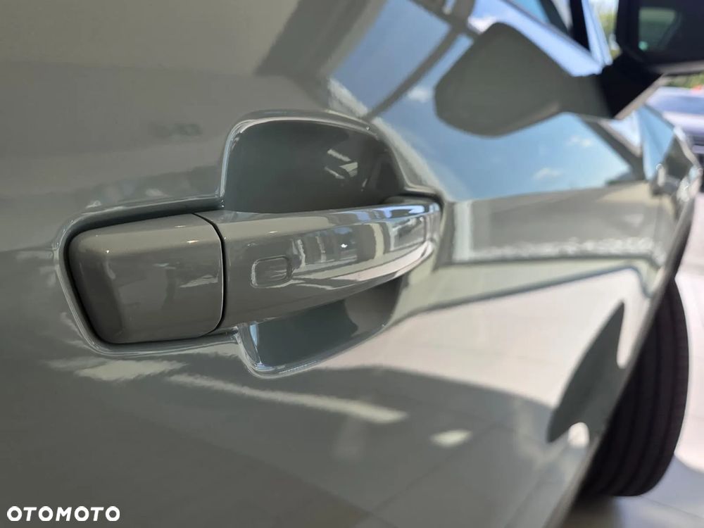 Audi Q2 30 TFSI - 8