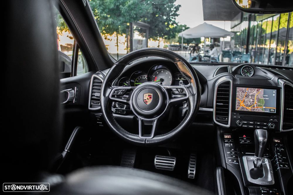 Porsche Cayenne S E-Hybrid - 37