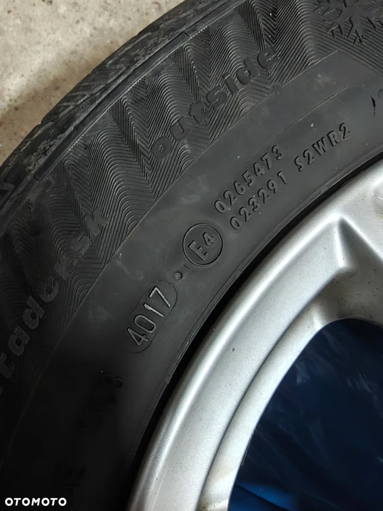 Volvo V50 1.6D - 28