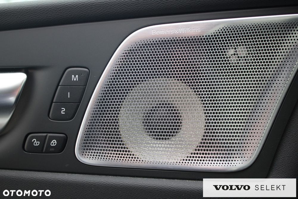 Volvo XC 60 - 25