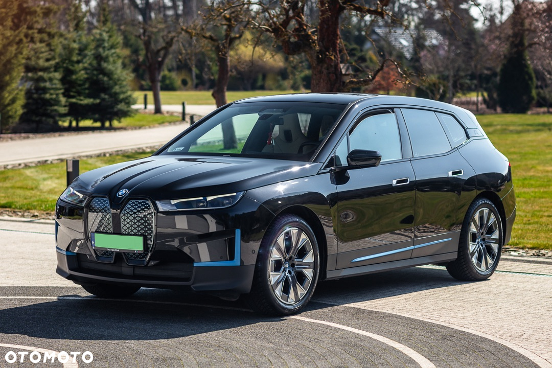 BMW iX xDrive40 76.6kWh - 7