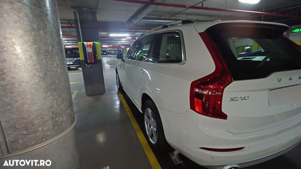Volvo XC 90 D5 AWD Momentum - 5